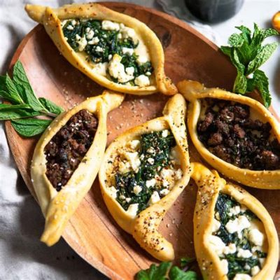  Pide: Ein pikantes Fladenbrot mit saftigen Füllungen, das die Geschmacksknospen tanzen lässt!