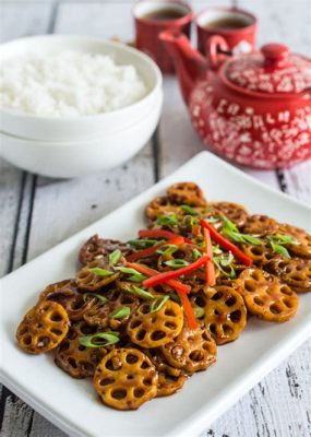  Wok-Gebratener Lotuswurzel-Kuchen Mit Süßen Sojasauce: Ein Leckeres Zusammenspiel Von Knuspriger Textur Und Umami-Tiefe!