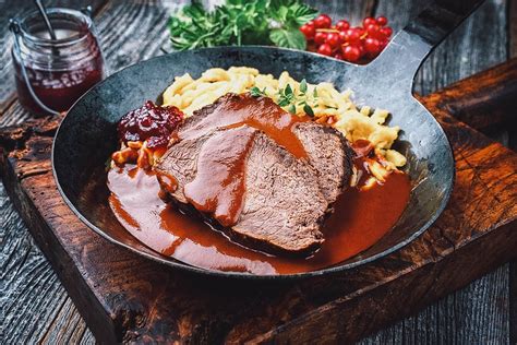  Siping Sauerbraten: Ist Diese deftige Spezialität mit süß-säuerlicher Sauce ein Muss für jeden kulinarischen Abenteurer?